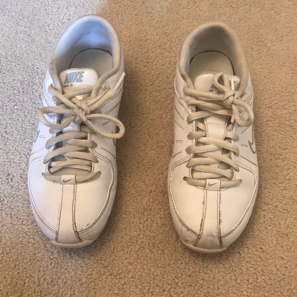 Nike air cheer shoes